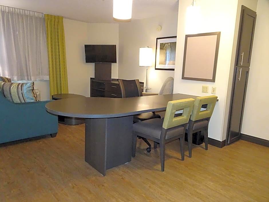 Candlewood Suites Richmond West End Short Pump By IHG