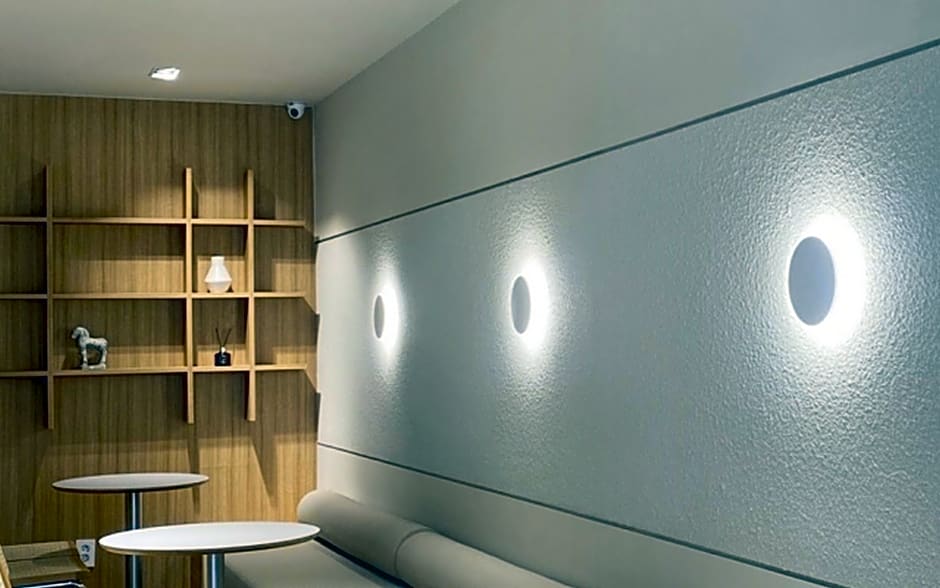 Gwangyang Seven Bricks Hotel