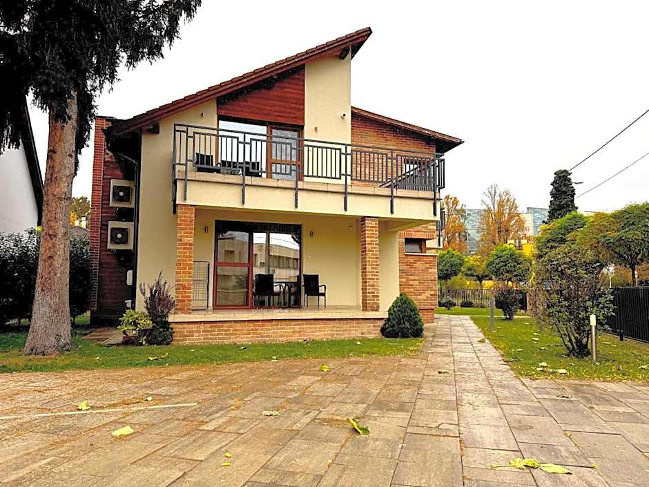 Hídfő Apartman