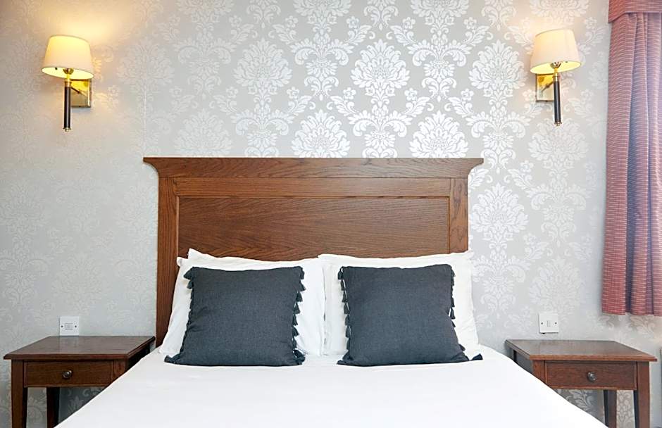 Castle Inn by Greene King Inns