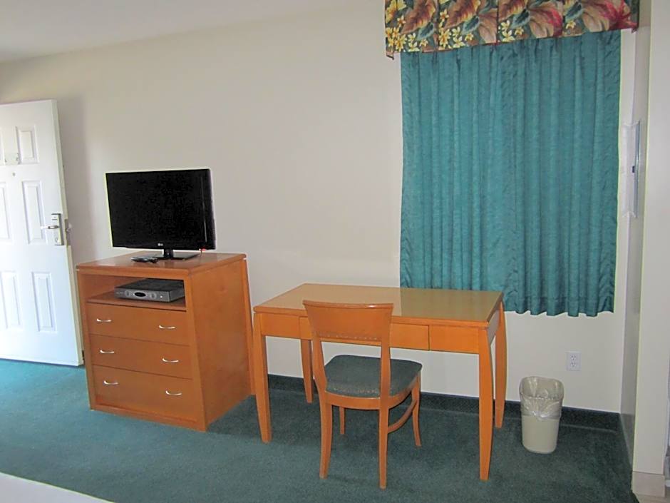 Ramada Limited Merritt