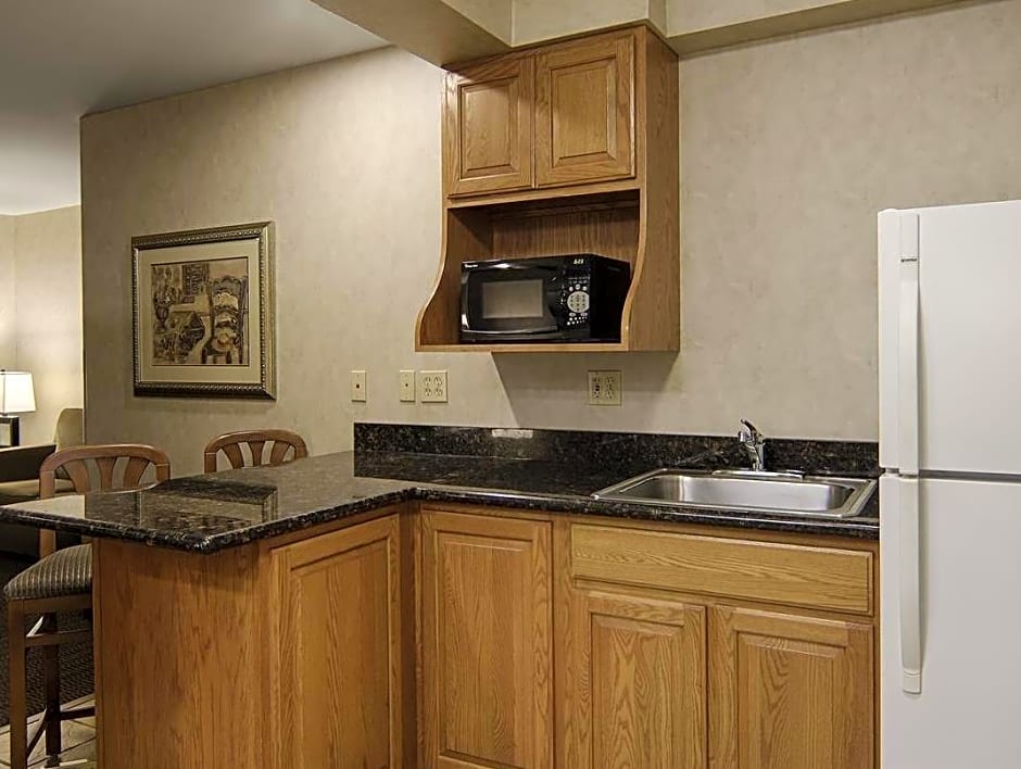 Quality Inn & Suites Detroit Lakes