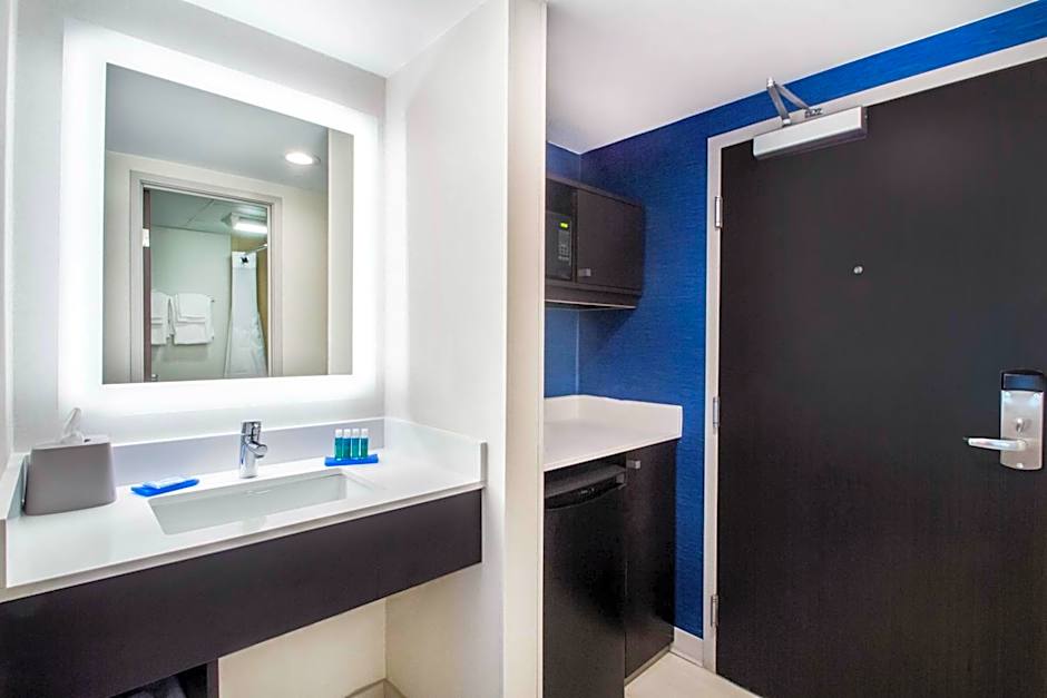 Holiday Inn Express & Suites Albany Airport - Wolf Road By IHG