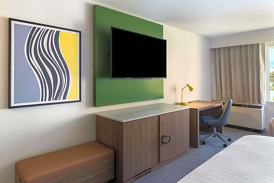 Sonesta Select San Francisco Airport Oyster Point Waterfront