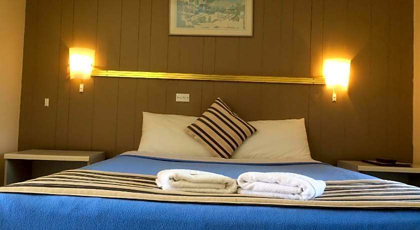 Riverview Motor Inn
