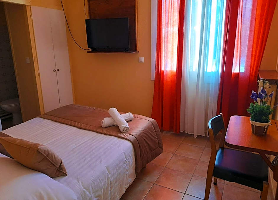 Le Catalan - Hôtel et appartements