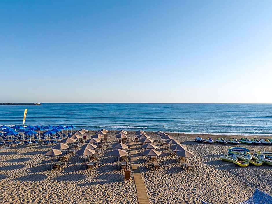 Steris Elegant Beach Hotel