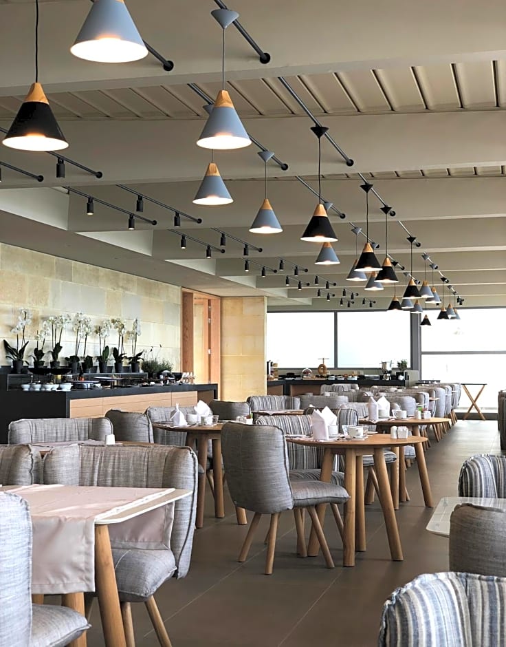 Ikones Seafront Luxury Suites