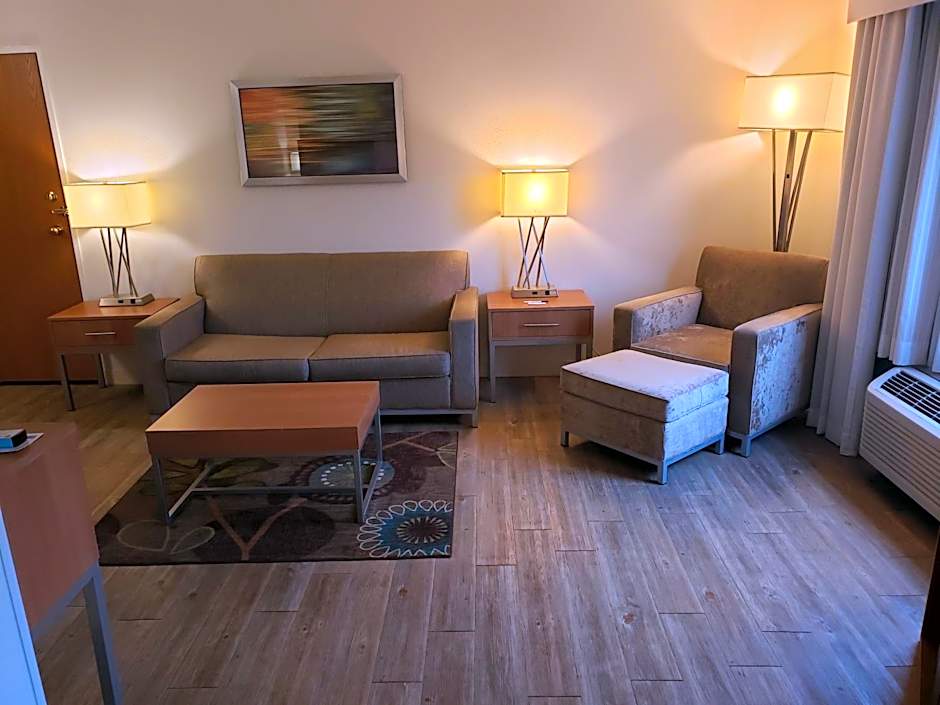 Holiday Inn Express Hotel Pittsburgh-North/Harmarville By IHG