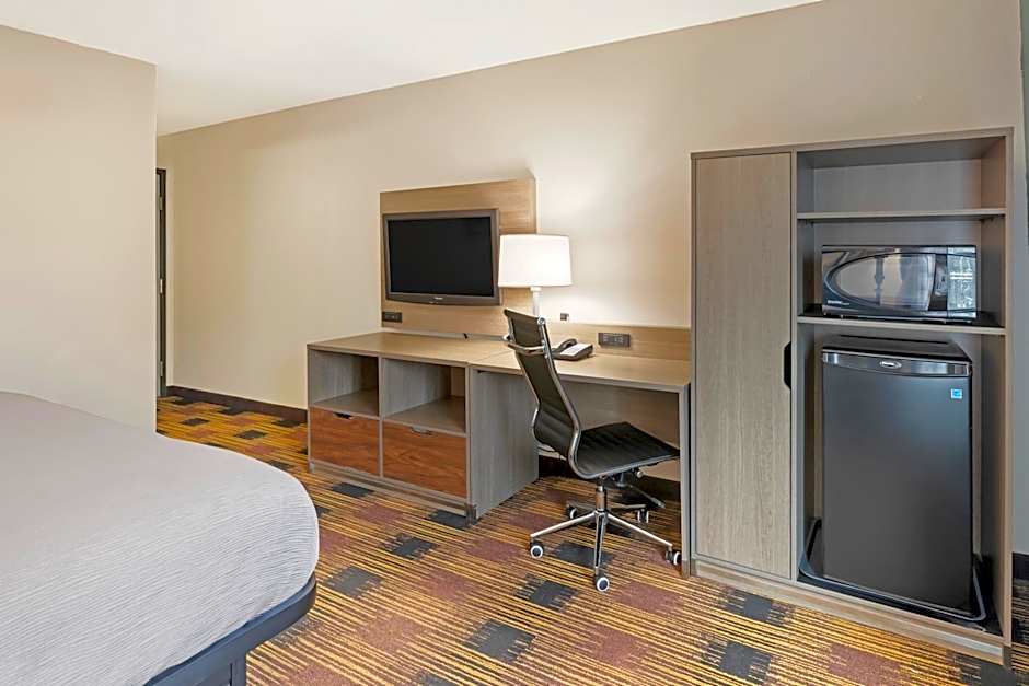 Quality Inn Newton at I-80