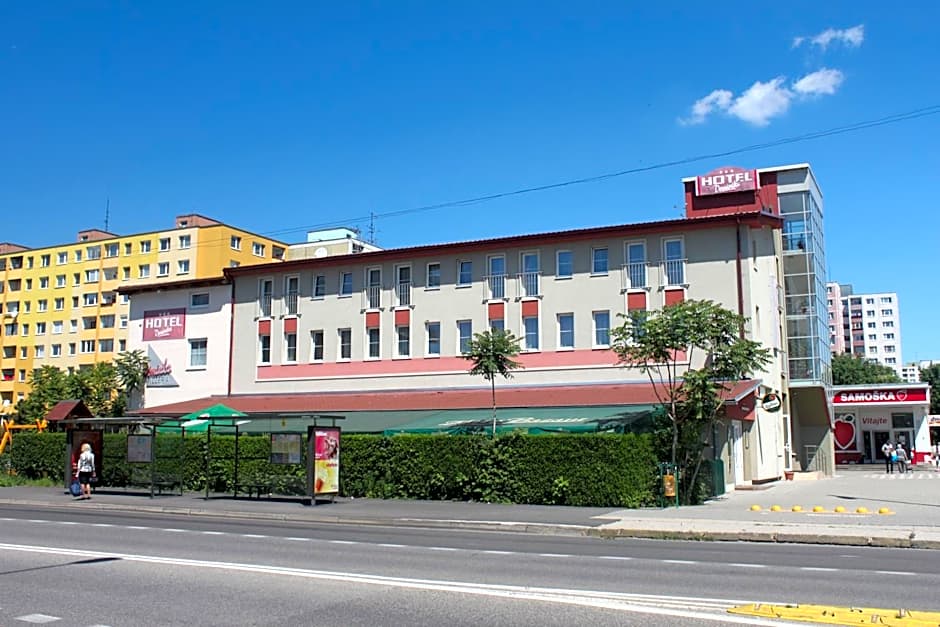 Hotel Dominika