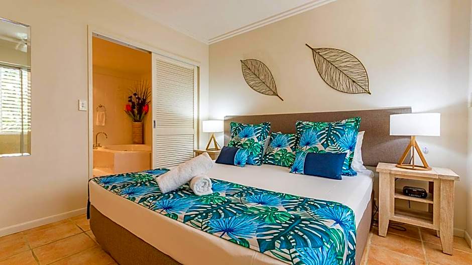 Cayman Villas Port Douglas