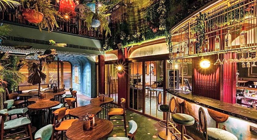 Goldfinch Hotel Mumbai