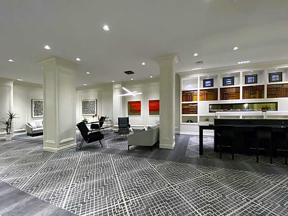 Manoir Victoria Hotel