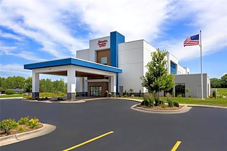 Hampton Inn By Hilton & Suites Moline-Quad City International Airport, Il