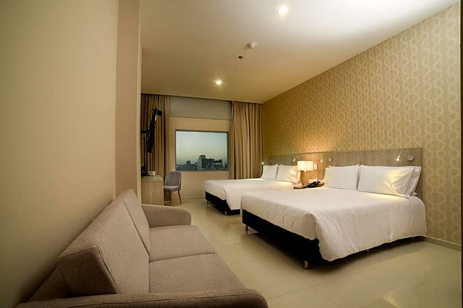 Hotel Dorado Plaza Alto Prado