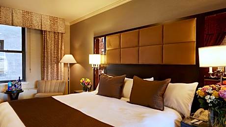 Deluxe King Suite