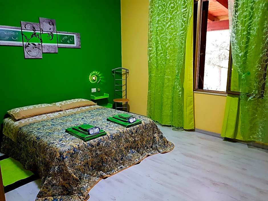 Photo 1 of 6 of 1 Double Bed or 2 Beds