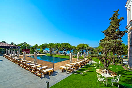 Suite with Sea View