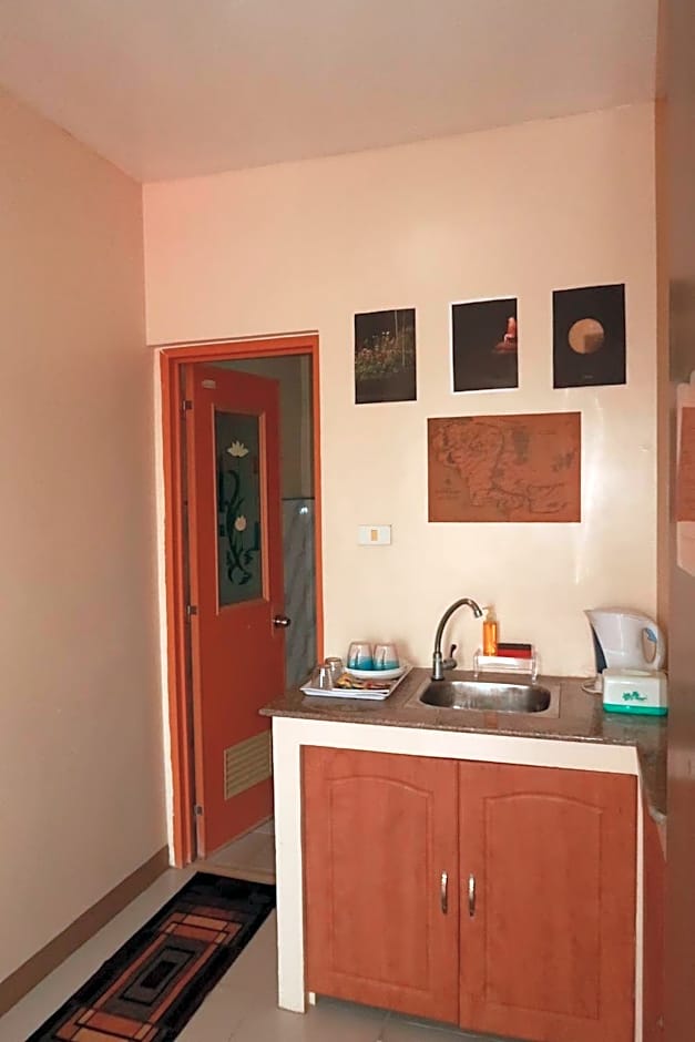 Jo-Cris Apartelle