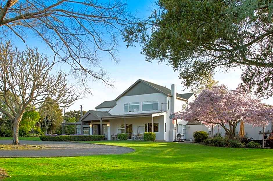 Maxwell's Golf Retreat