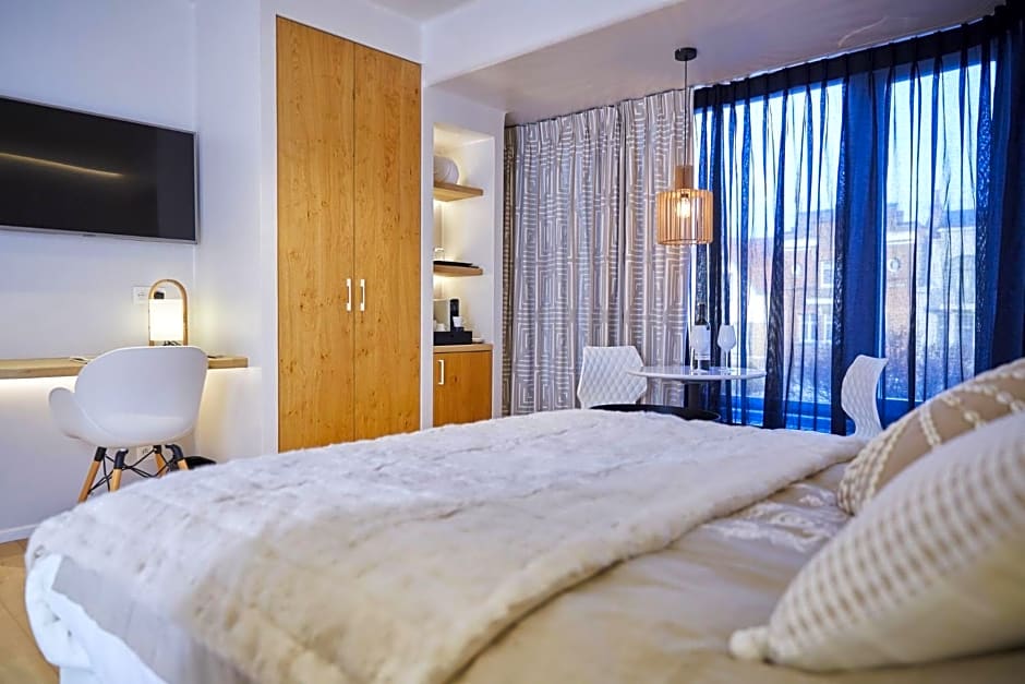 Hotel ONIRO - Luxury Rooms & Wellness Suites