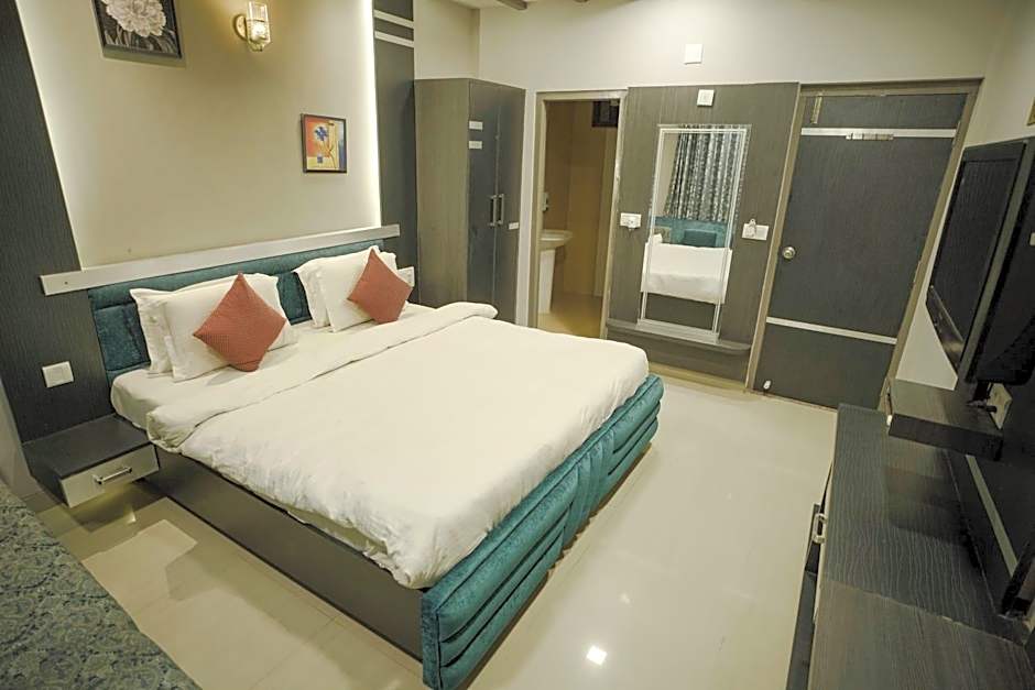 Hotel Ashapura Palace