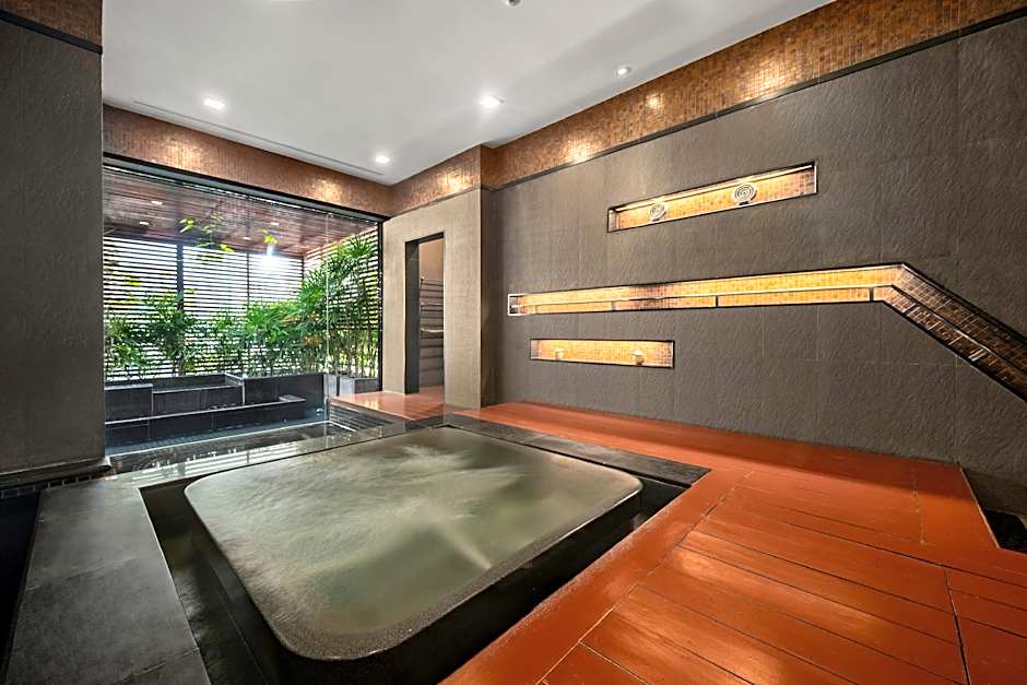 Grande Centre Point Ratchadamri Hotel And Residence