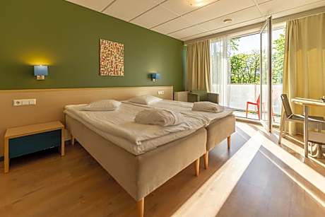 Standard Twin Room with Castle View and Spa Access