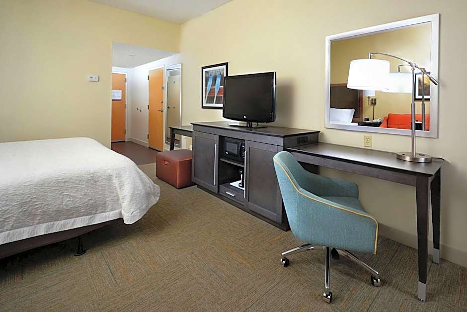 Hampton Inn By Hilton Martinsville