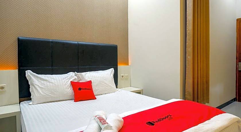 RedDoorz near Universitas Muhammadiyah Purwokerto
