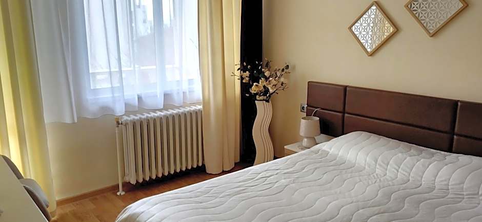 Victoria Family Hotel