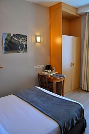 Single Room with Shower