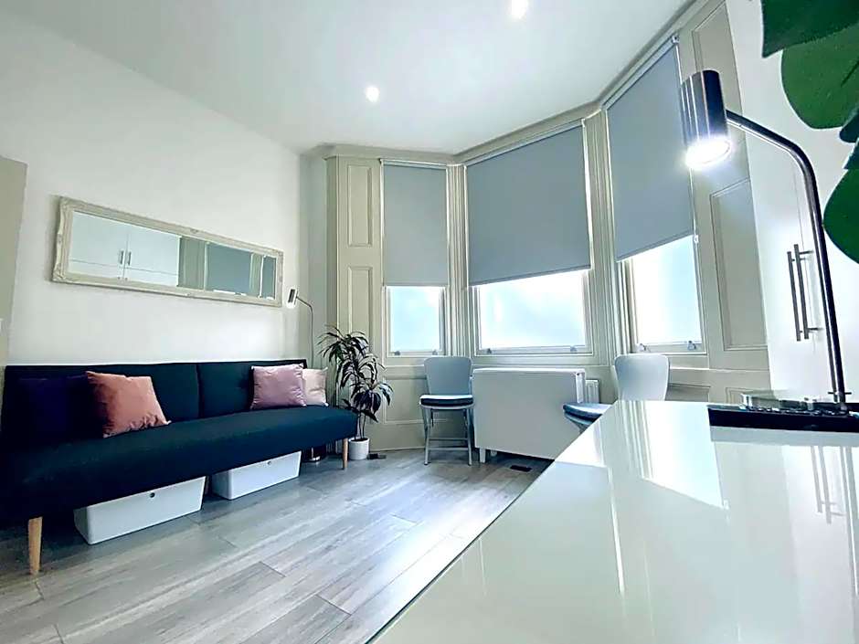 Apt 04 Seaside Serenity Chic Studio Steps to Promenade