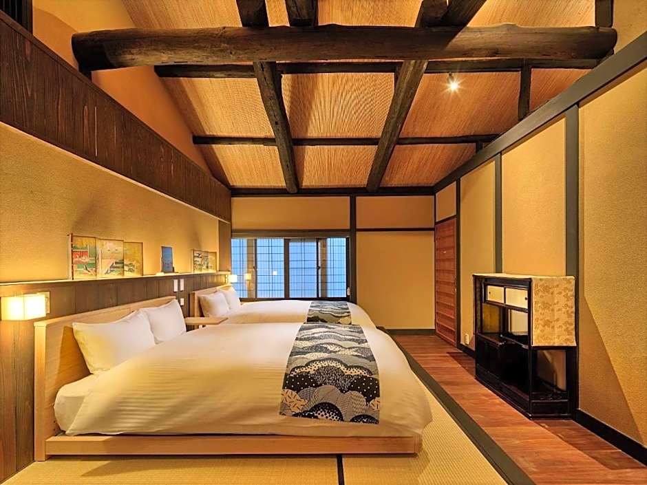 Tsumugi NishinotoinHanayacho