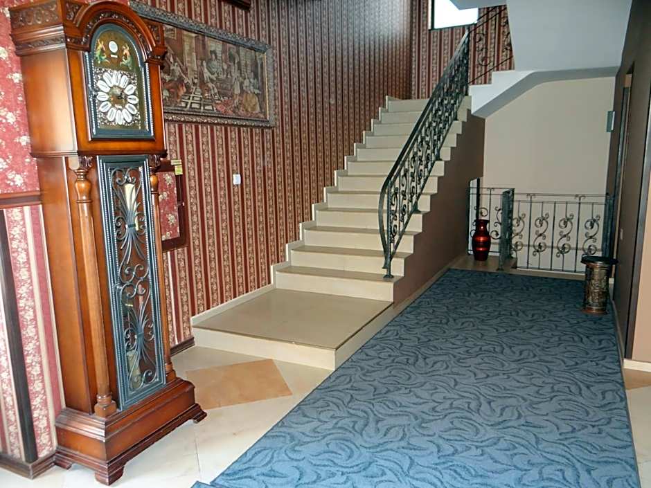 Real Hotel