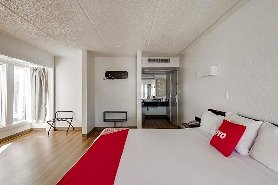 OYO Hotel Houston Katy Freeway