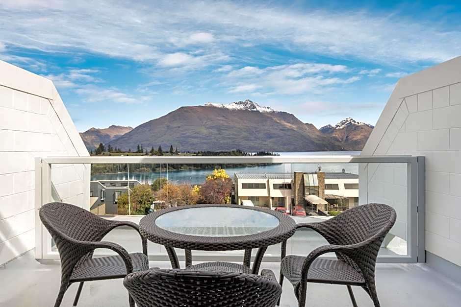 Copthorne Hotel and Apartments Queenstown Lakeview