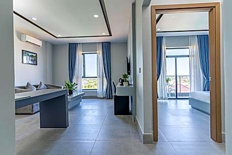 Deluxe Family With Balcony