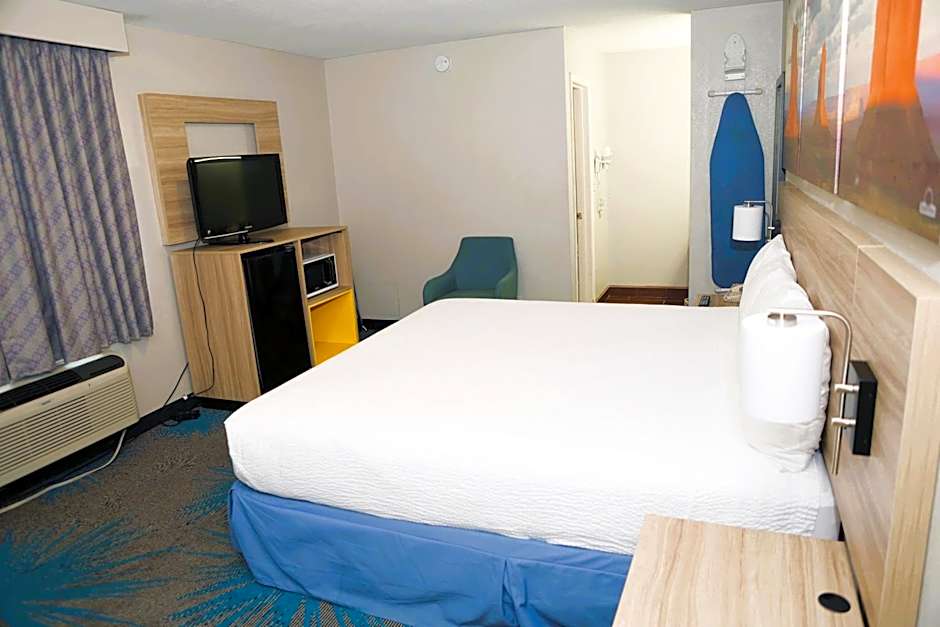 Days Inn by Wyndham East Albuquerque