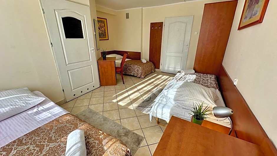 Photo 1 of 2 of Triple Room