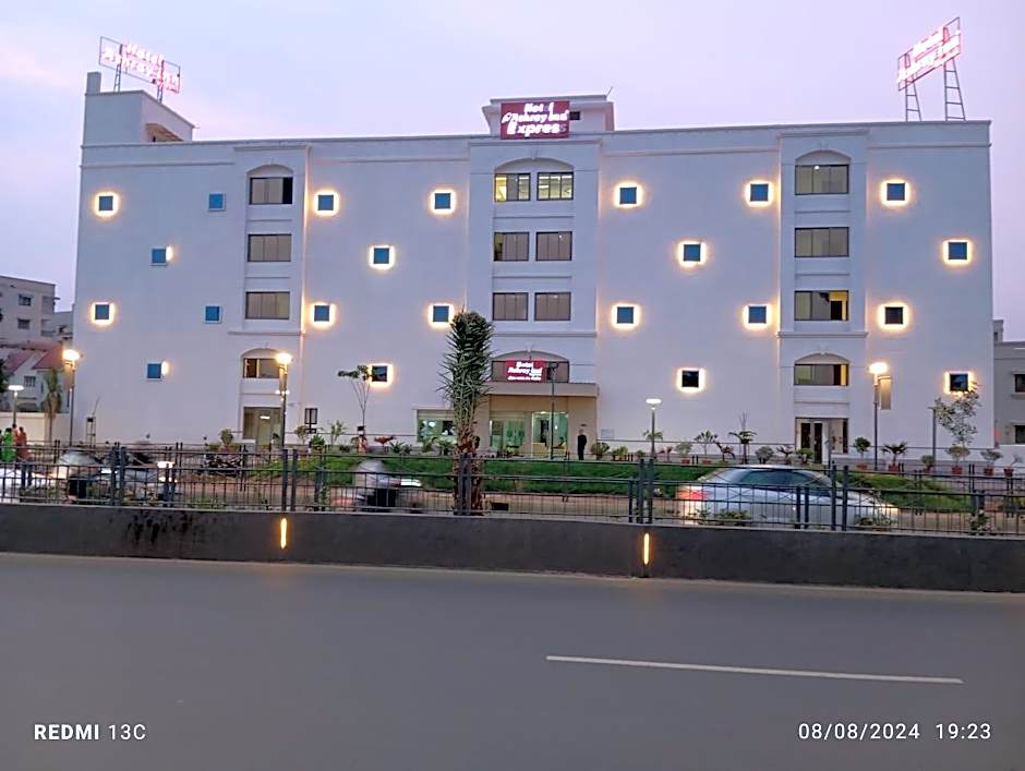 Hotel Ashray Inn Express