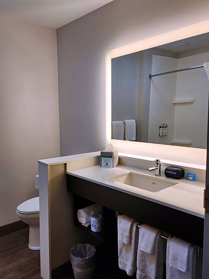 Holiday Inn Express and Suites Camas - Vancouver By IHG