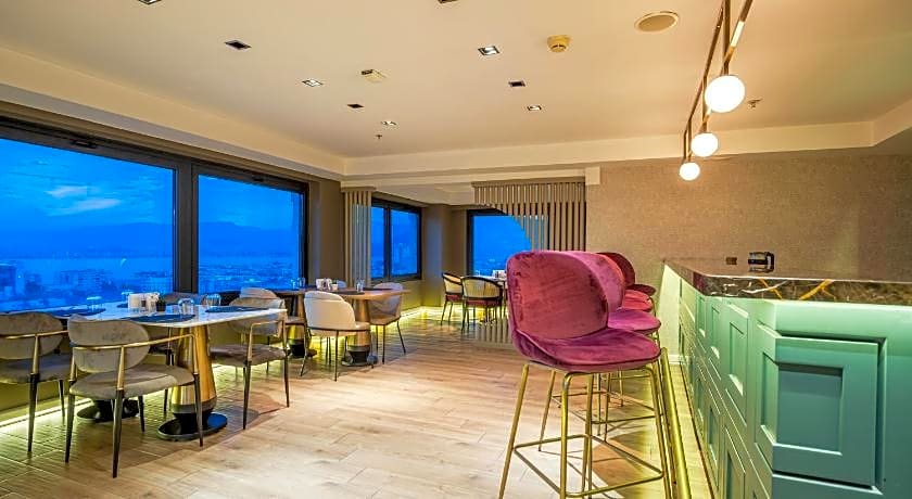 DoubleTree By Hilton Hotel Izmir - Alsancak
