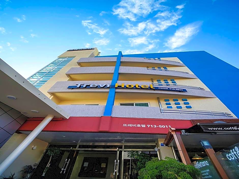 Trevi Hotel
