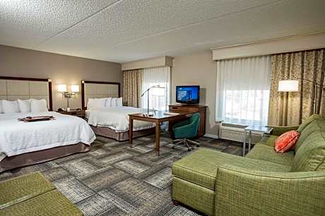 Queen Studio Suite with Two Queen Beds and Sofa Bed - Non-Smoking