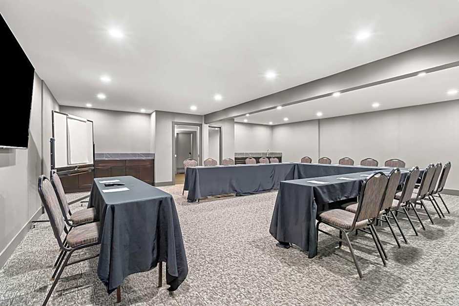 The Hourglass Hotel, Ascend Hotel Collection