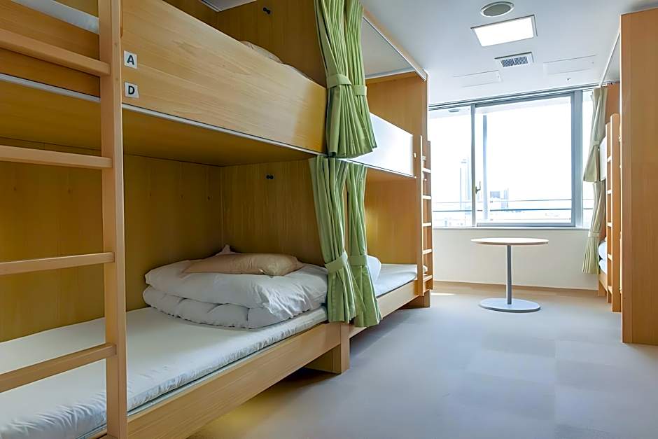 Shin Osaka Youth Hostel