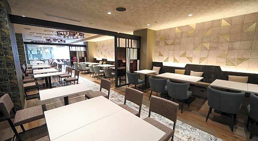 Shin-Osaka Esaka Tokyu REI Hotel