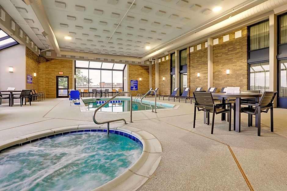 Drury Inn & Suites Cape Girardeau